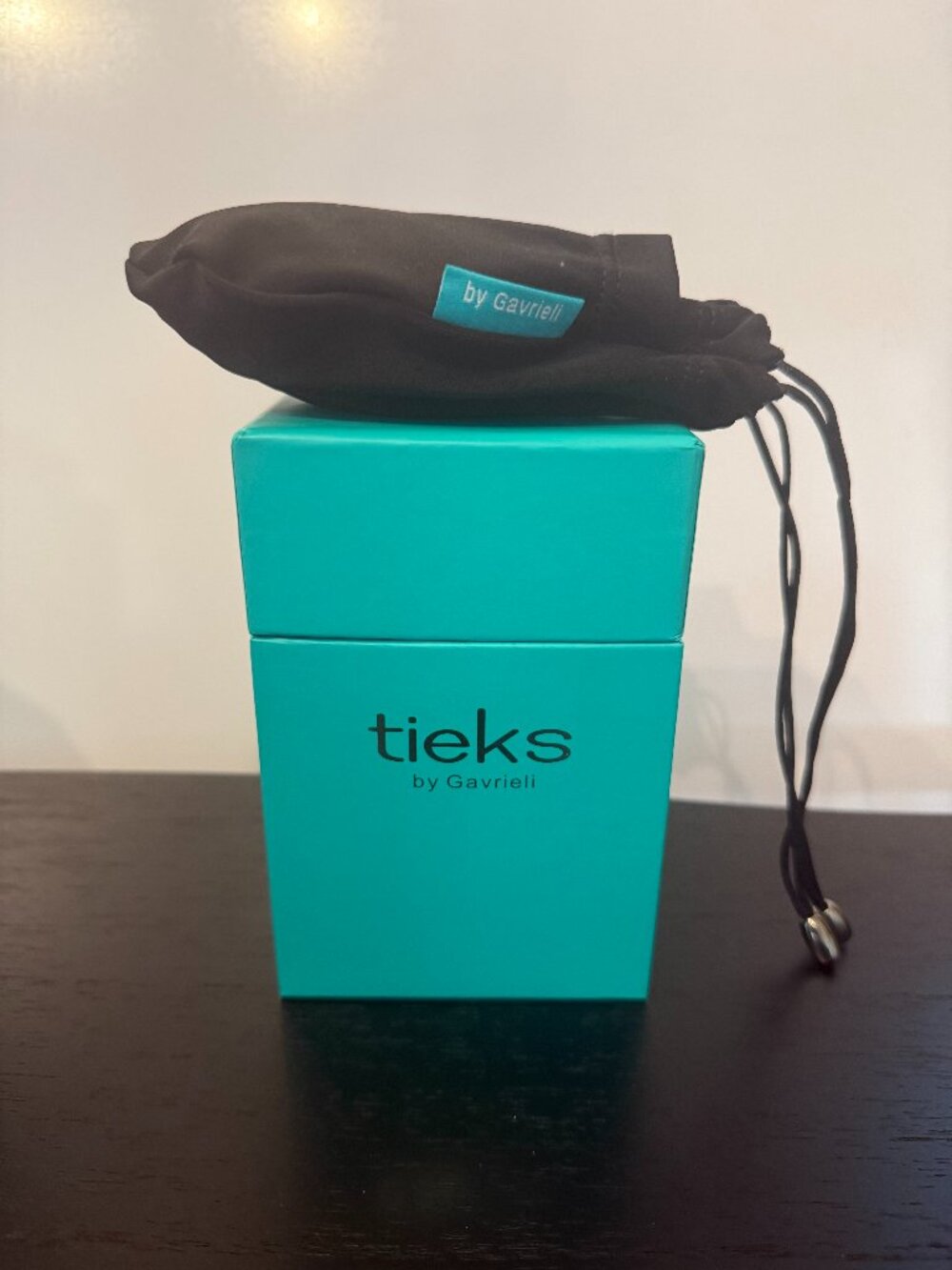 TIEKS BOX WITH TIEKS SHOE BAG - BRAND NEW.